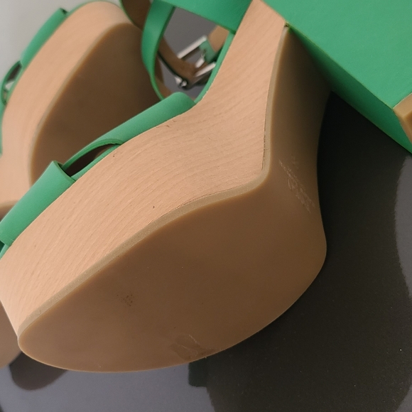 Polo Ralph Lauren | Shoes | Polo Ralph Lauren Platform Green  Polo Ralph Lauren Platform Green Sandals